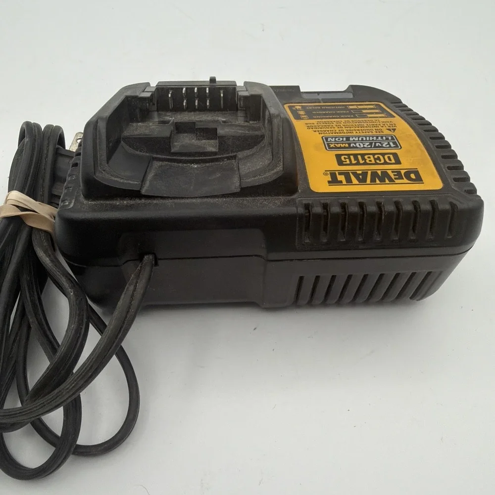 DEWALT DCB115 12V 20V MAX Lithium Ion Fast Battery Charger READ Description!